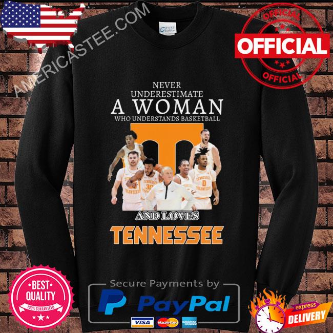 Never underestimate a woman who understands basketball and loves illinois fighting illini 2023 shirt
