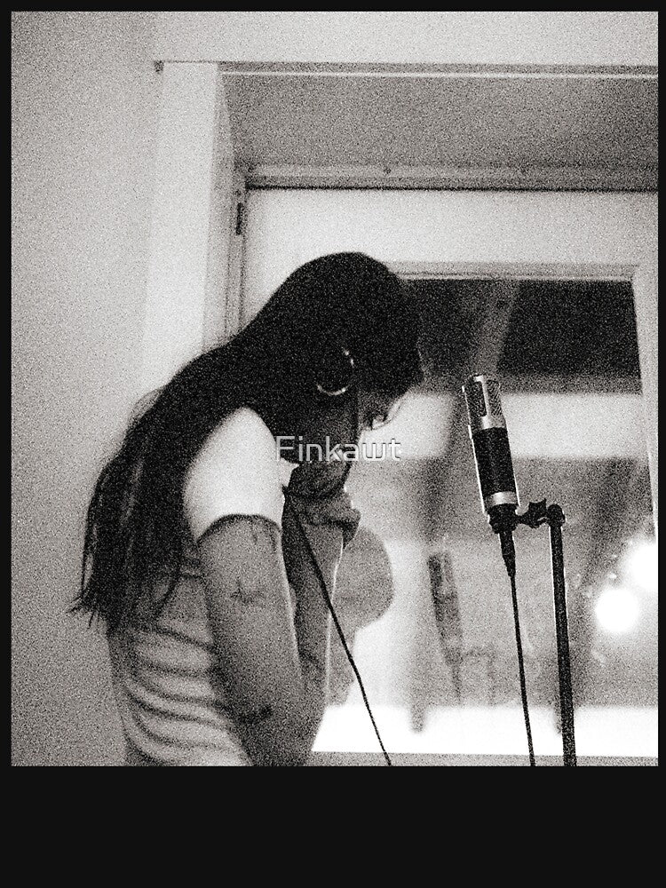 Lizzy McAlpine by Finkawt
