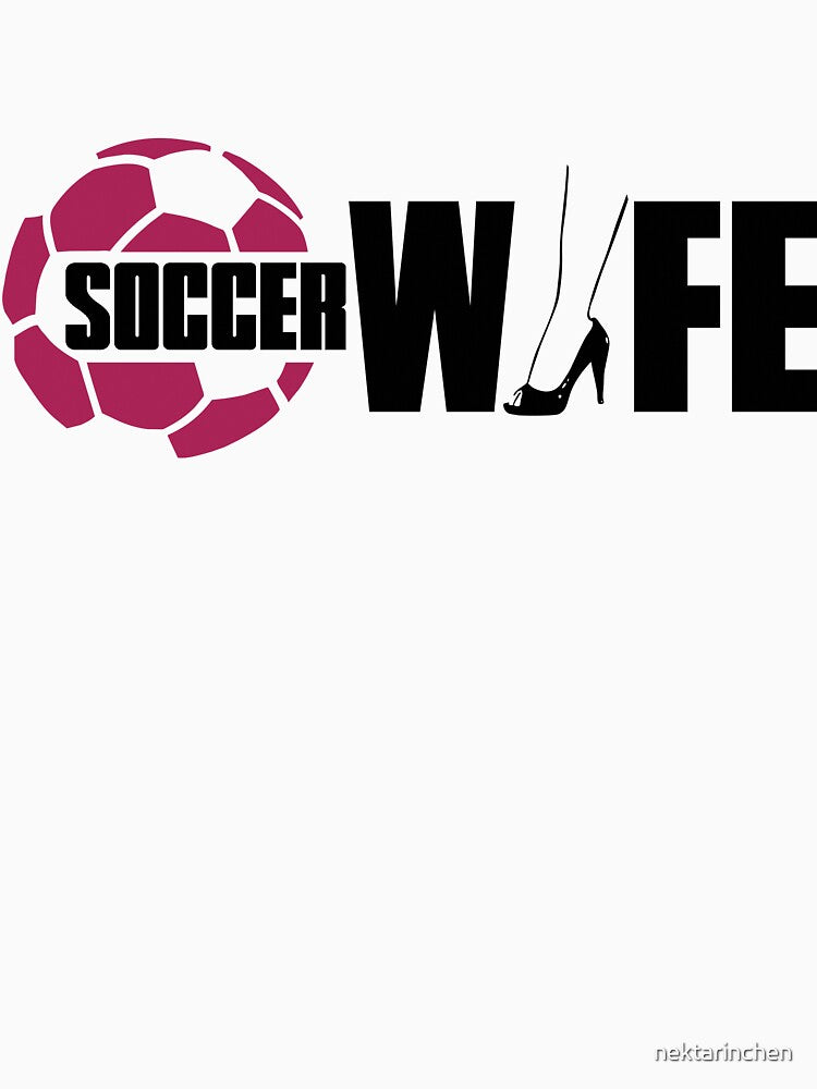 Soccer wife by nektarinchen