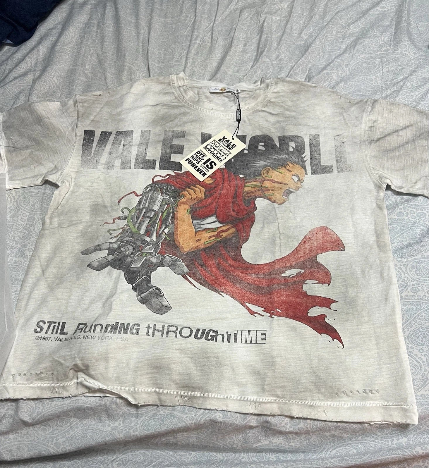 VALE FOREVER WORLD Akira Graphic Tee Medium Vintage Distressed Anime Streetwear
