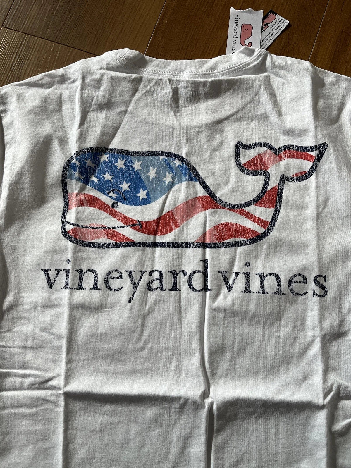 Vineyard Vines Men's White Cap Americana Whale Small Pocket T-Shirt New W/ Tag
