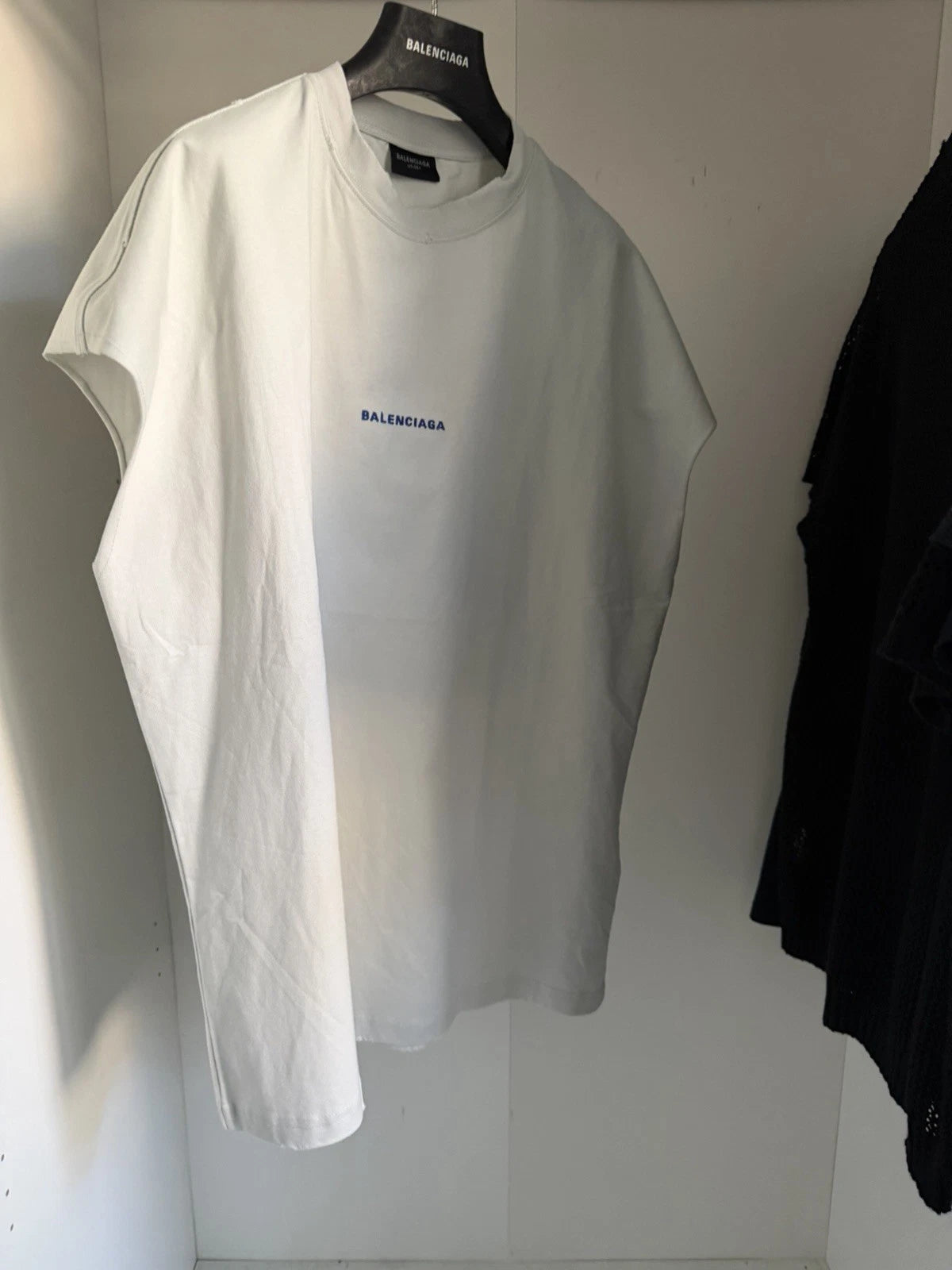 BALENCIAGA SLEEVELESS T-SHIRT XXL