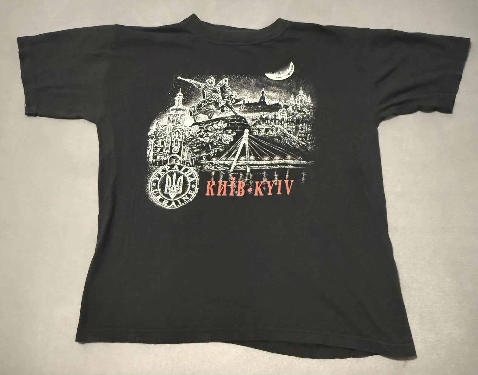 Vintage Kyiv Ukraine Shirt Mens M Black City Landmark Graphic Travel Tee