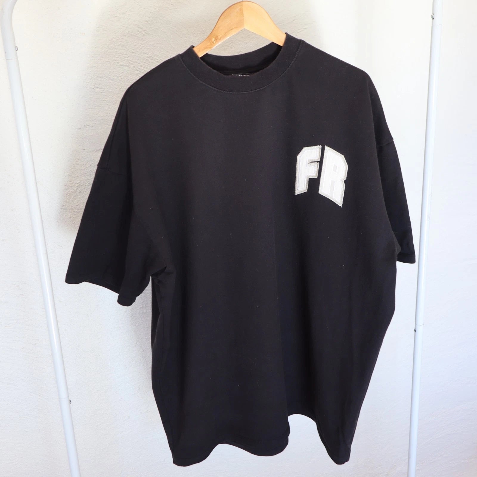 Front Runner Australia - Black Classic oversized boxy Tee (Size L, 100% Cotton)