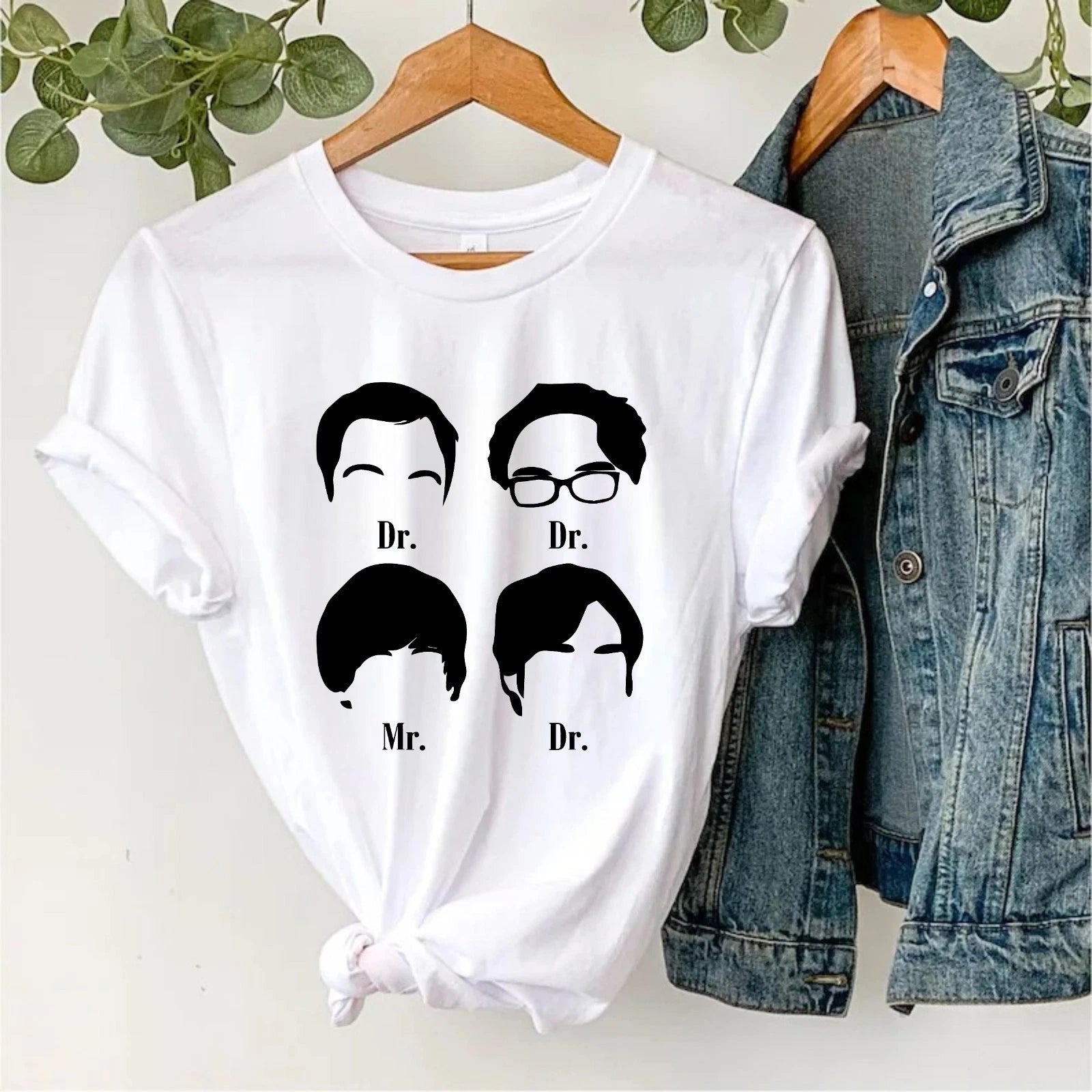 Minimalist Plain Black T-Shirt, Blank Aesthetic Tee, Dr & Mr t shirt