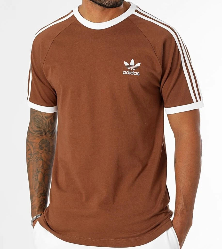 NEW MENS ADIDAS ORIGINALS 3-STRIPES CALIFORNIA TEE SHIRT ~SIZE XL  IZ307