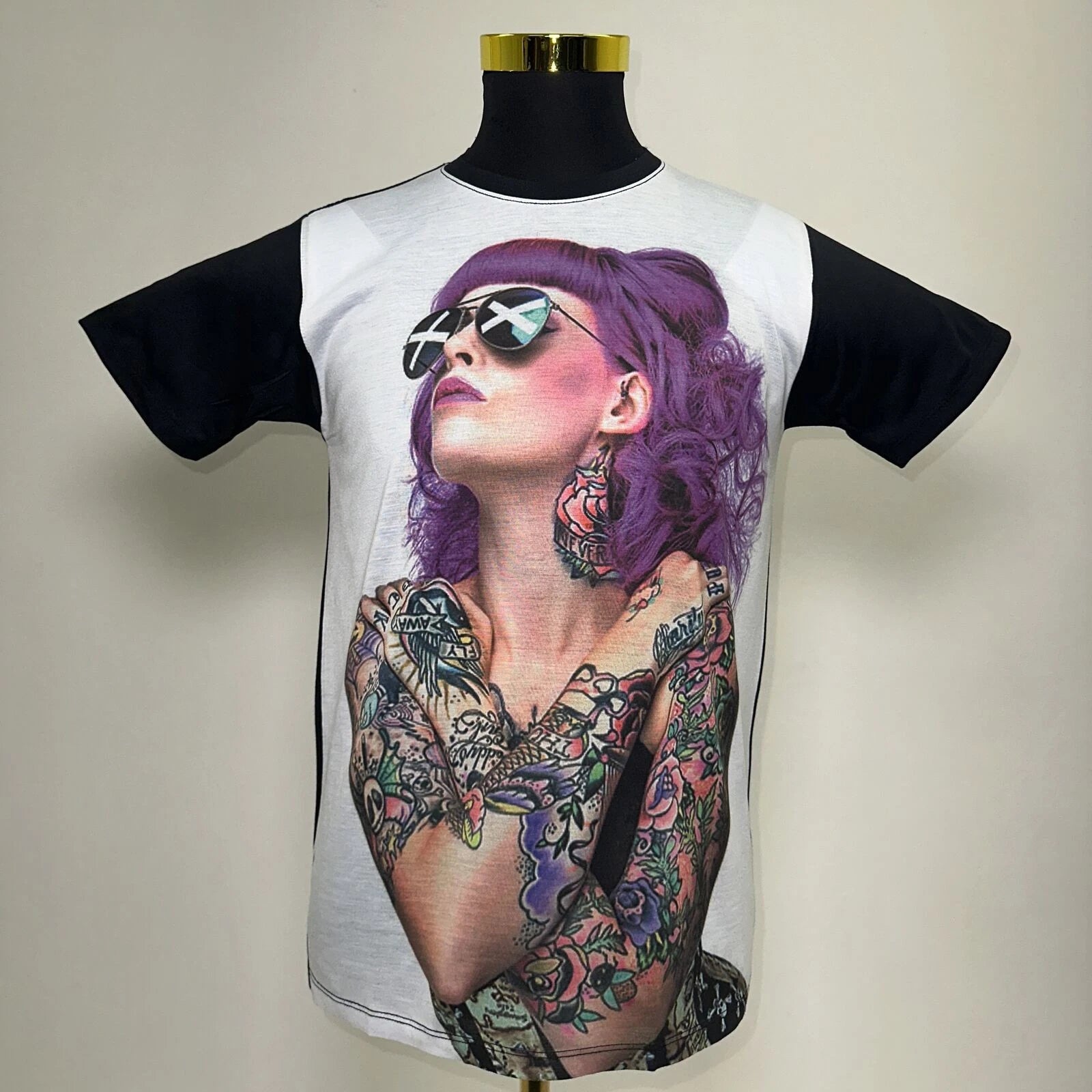 Beautifull Tattoo Girl T-Shirt Rap Hip Hop Urban Fashion Street Wear Black Size: