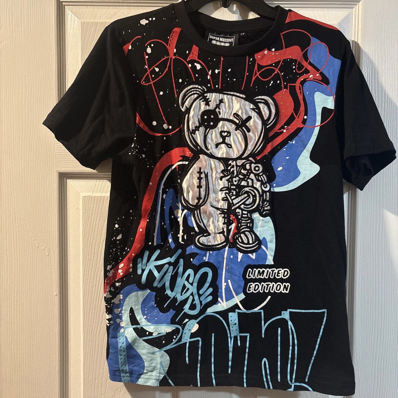 SUPER MASSIVE Limited Edition BEAR T-SHIRT SMALL BLACK cool shirt