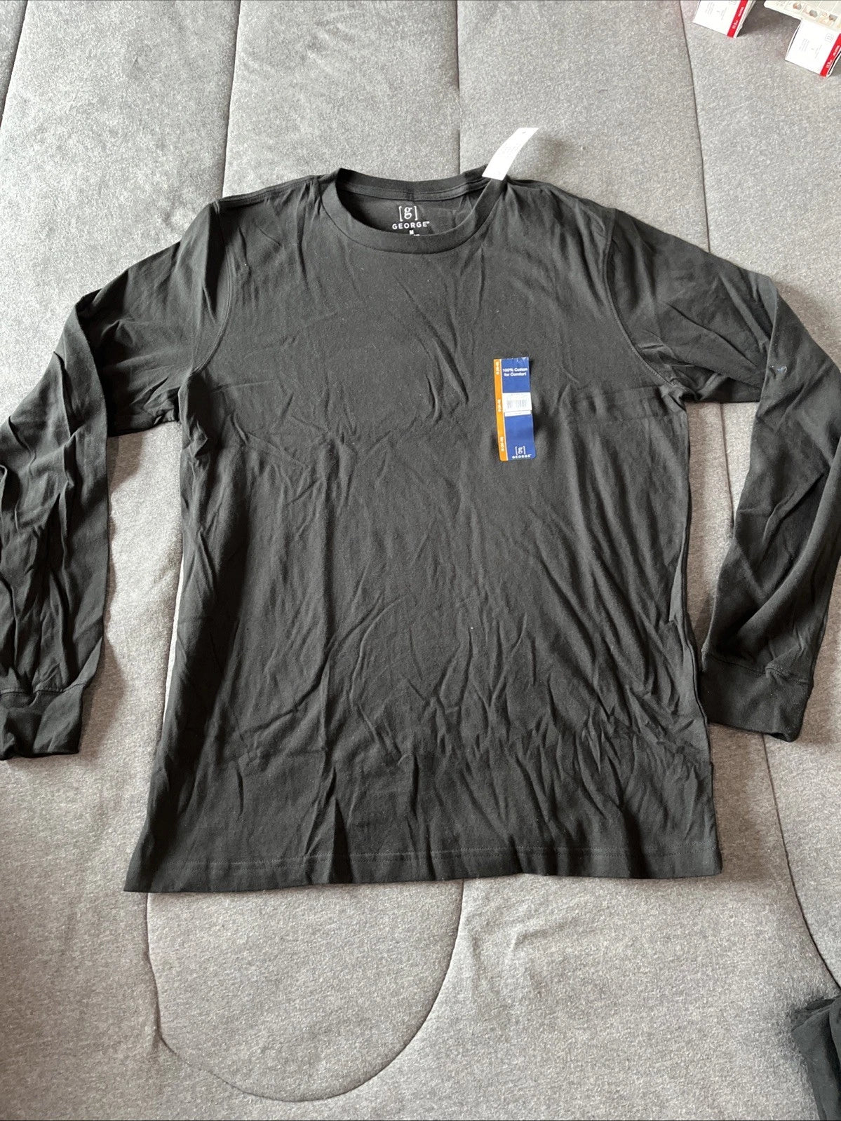BRAND NEW " GEORGE " MEN'S SOLID BLACK COTTON  LONG SLEEVE  T-SHIRT." M