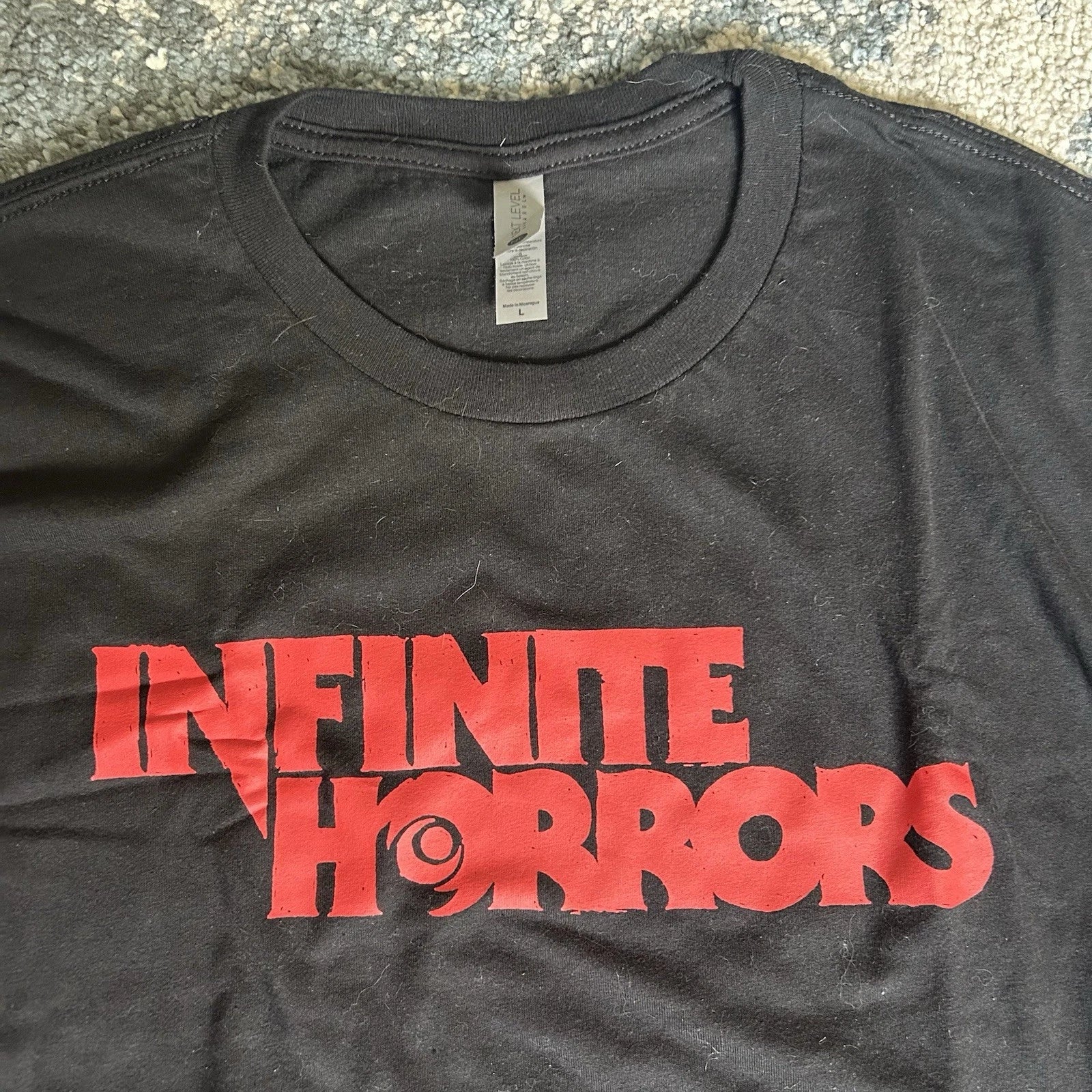 SLiM iNFiNiTE HORRORS MAGAZiNE TEE BLACK RED VAMP GOTH OPiUM WHOLE LOTTA RED
