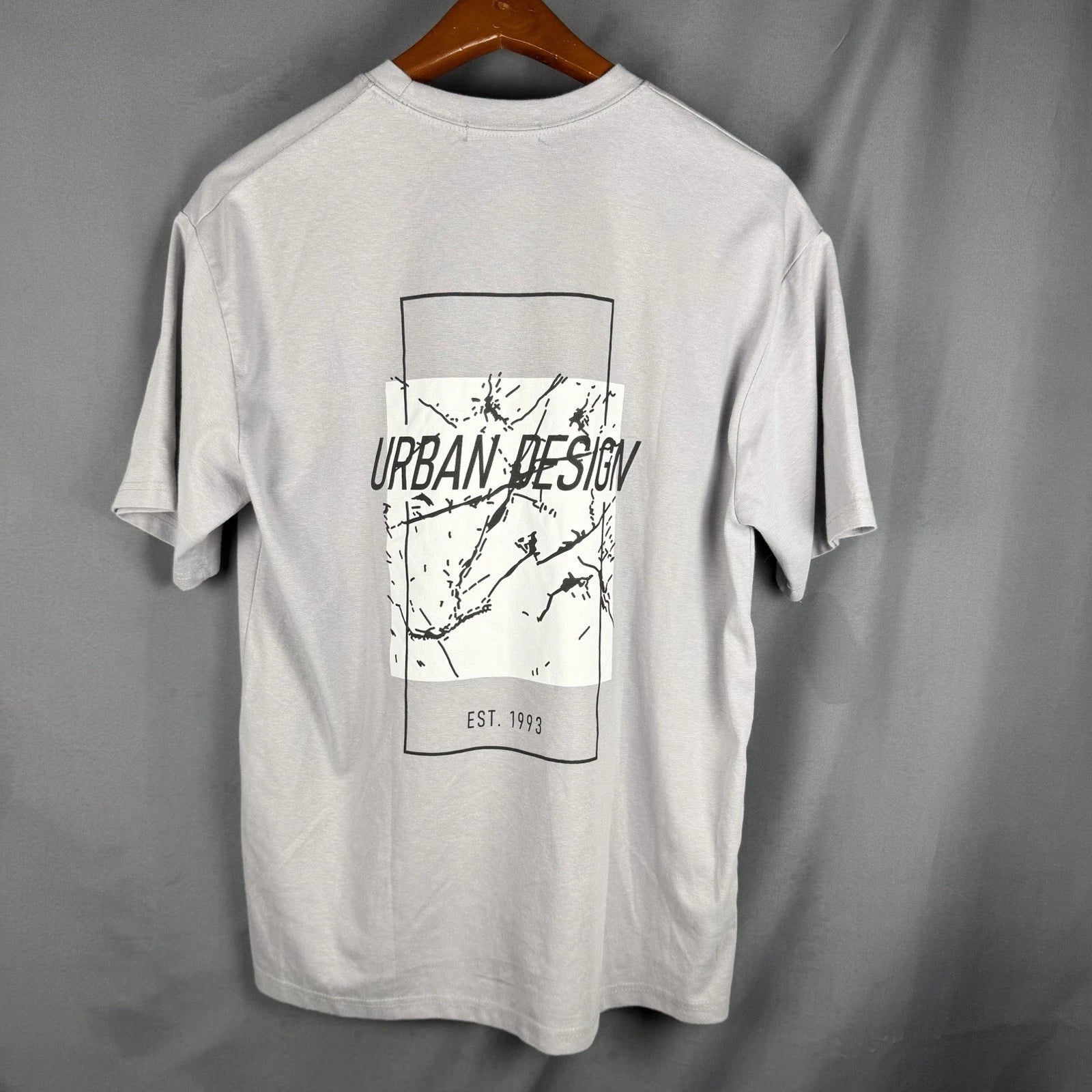 Mirage Korea T Shirt Large Mens Urban Design Gray Crewneck Streetwear Graphic
