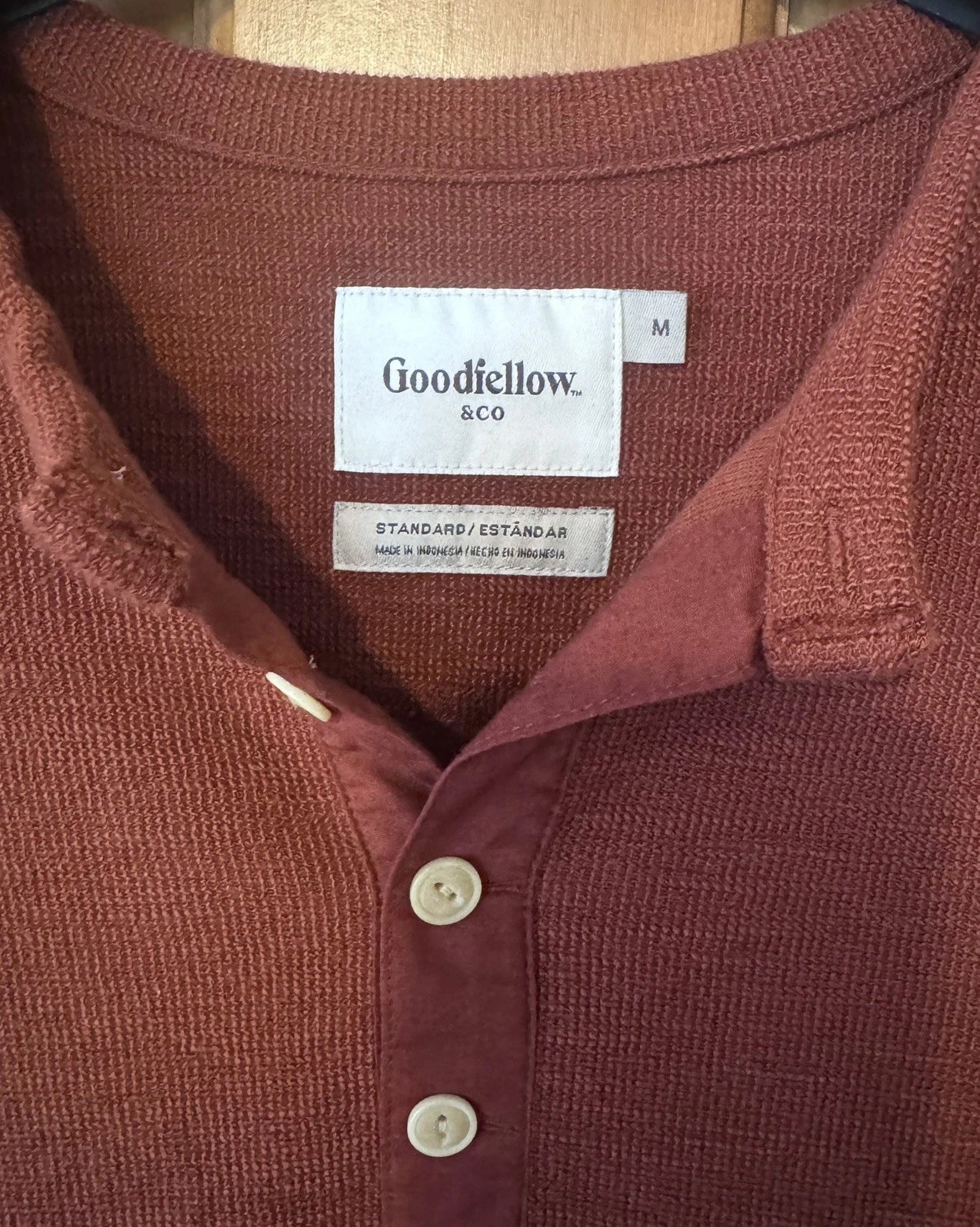 Goodfellow & Co Men's Brick Color Henley Long Sleeve Shirt Size Medium NWOT