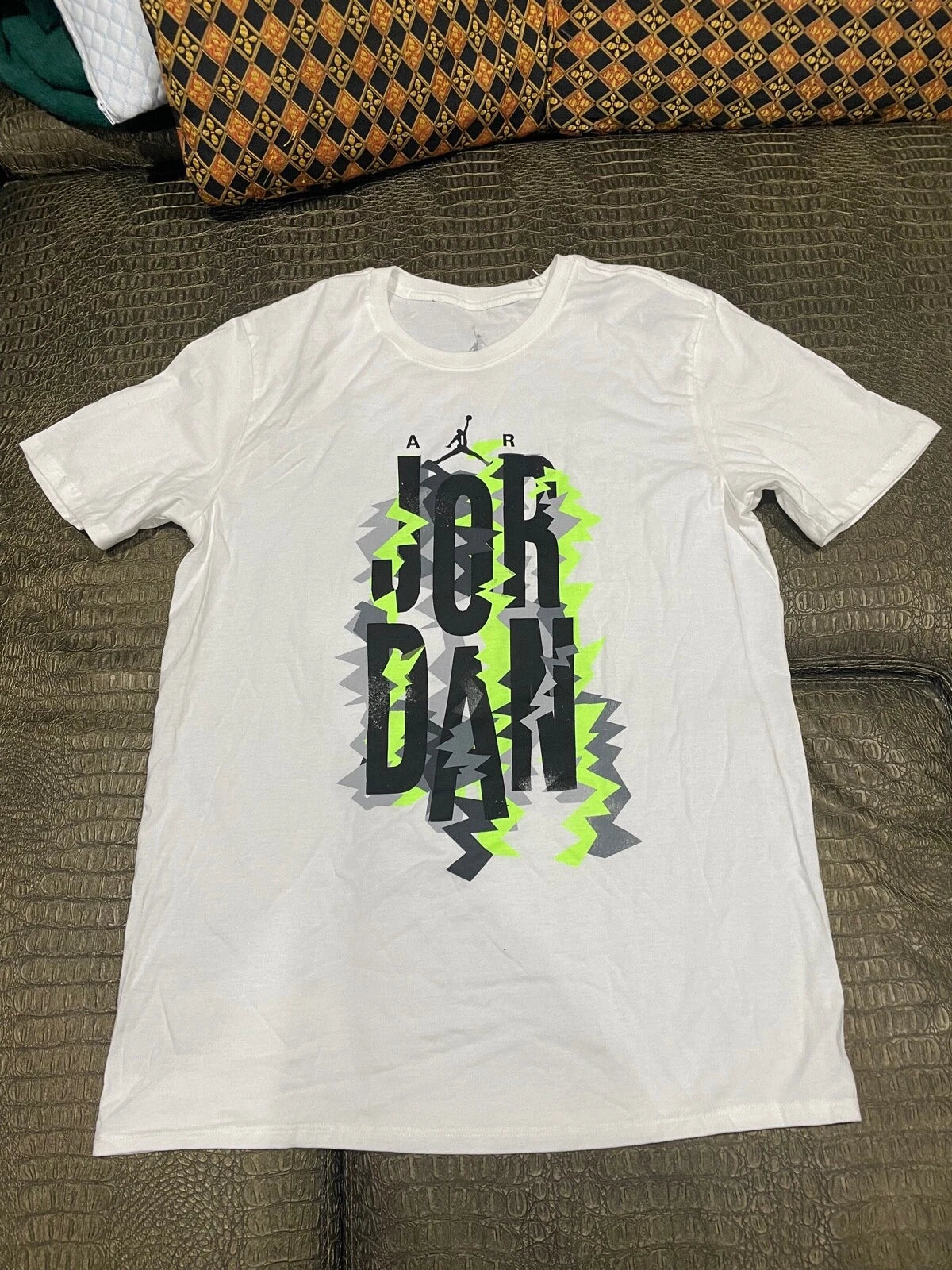 JORDAN MEN'S CRAZY DESIGN Tee WHITE 687823 101 NEW