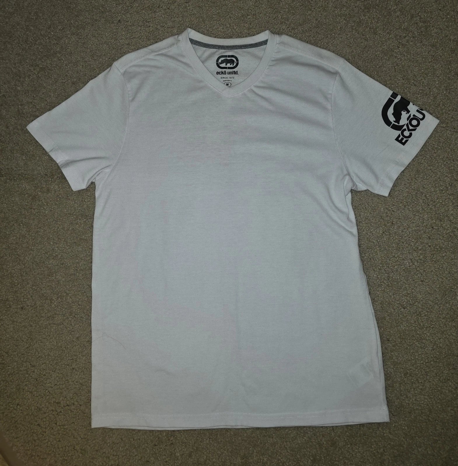 Ecko Unltd. Men's Short Sleeve V-Neck T Shirt Mens Medium Street Wear
