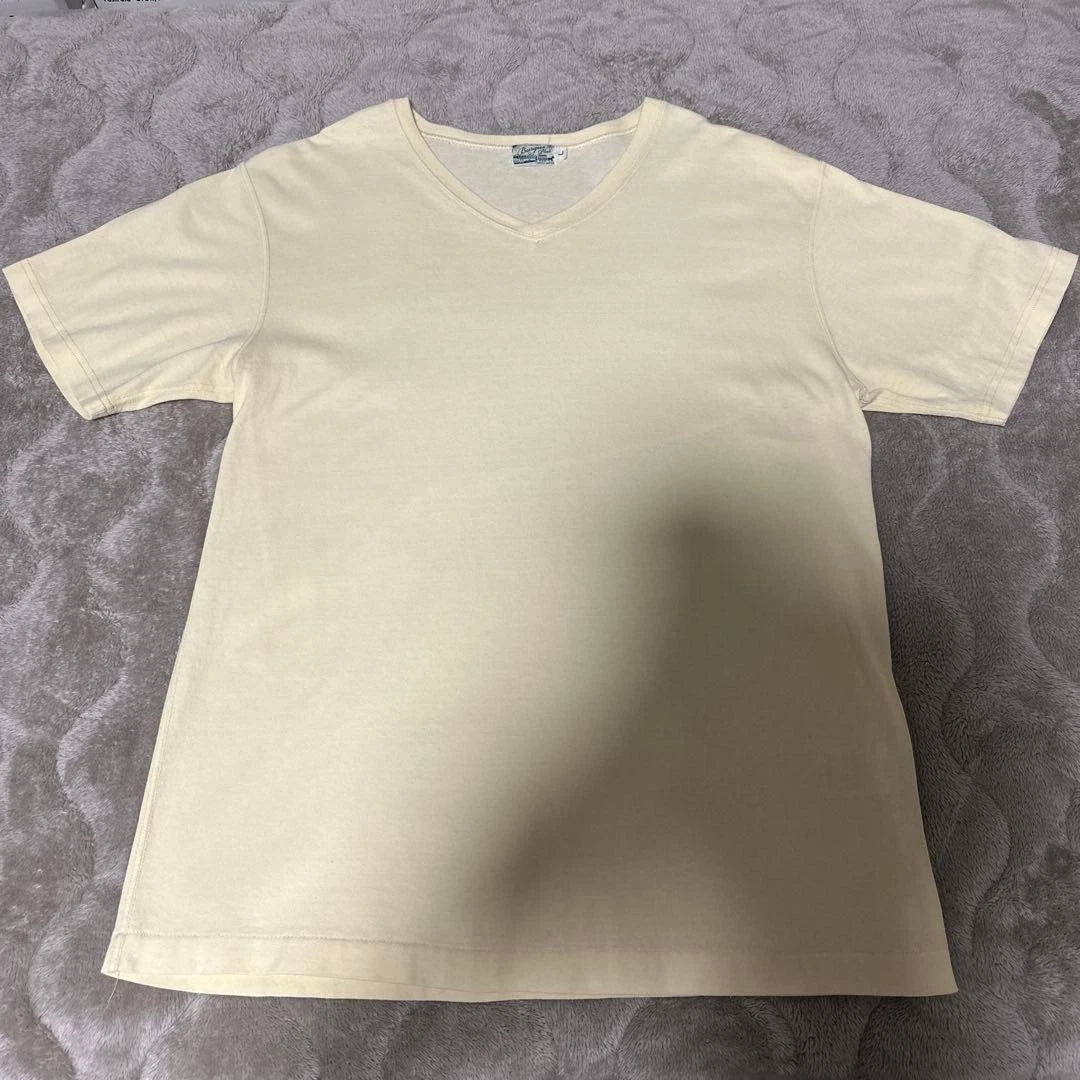 Burgus Plus Cream V-Neck T-Shirt Size L Cotton