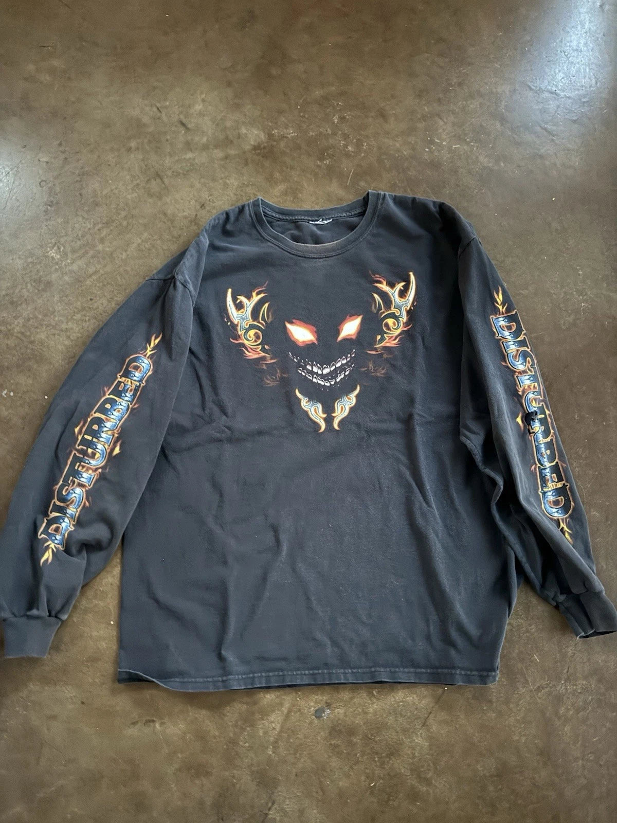 Disturbed Men's XLarge T-Shirt Band Concert Tour All-Over Print Long Sleeve Blk