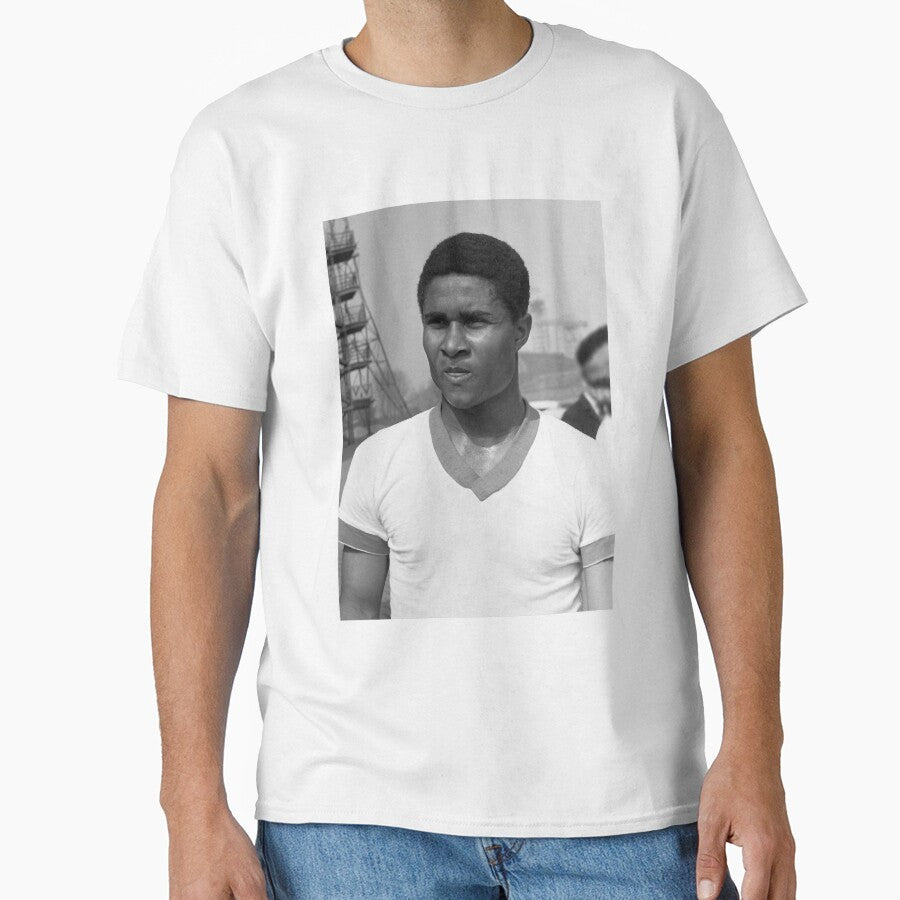 Eusebio Portugal Legend by dal-ieinn T-Shirts, Hoodie, Sweatshirt | BlankRebels.com (Image 1)