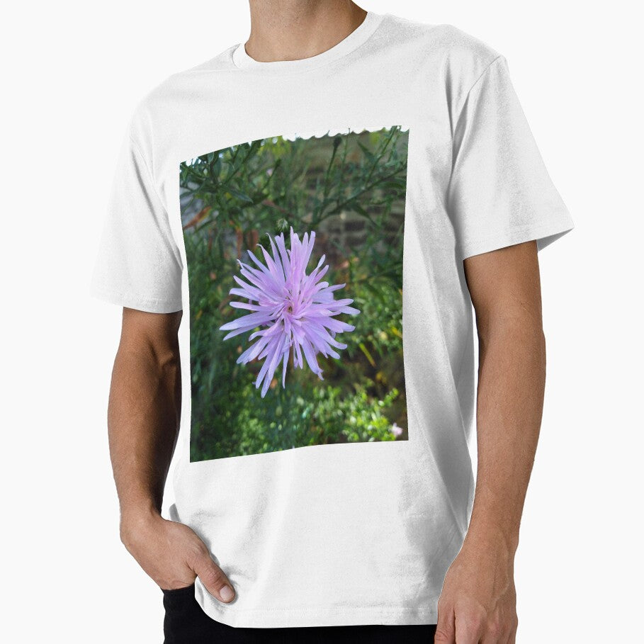 This flower is like a perfect vortex by Raigitam