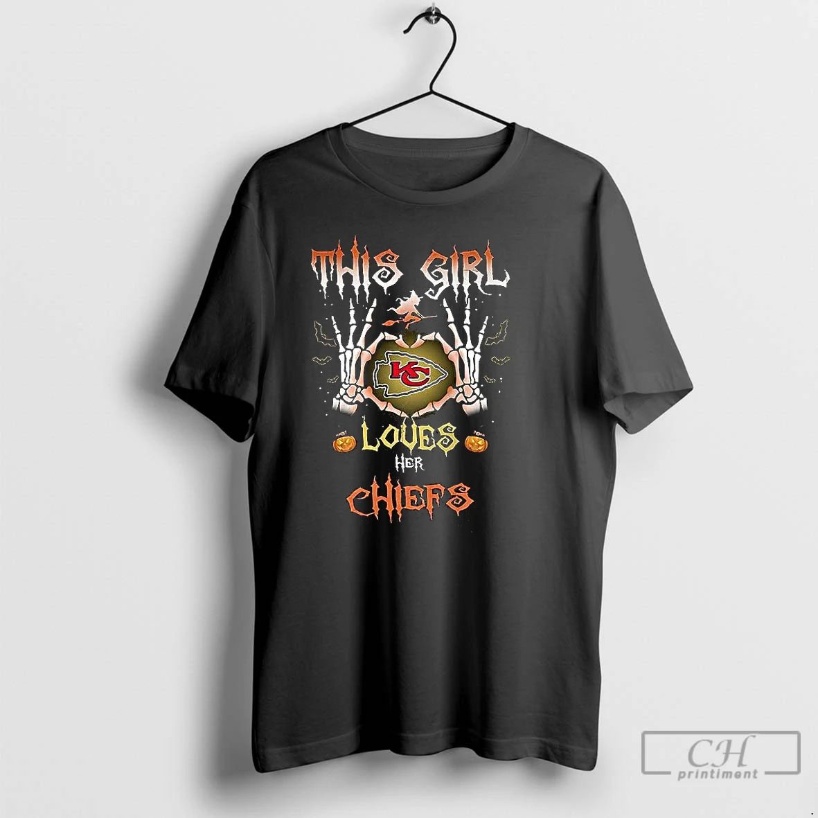 Classic This Girl Loves Her Kansas City Chiefs Skelenton Halloween T Shirts