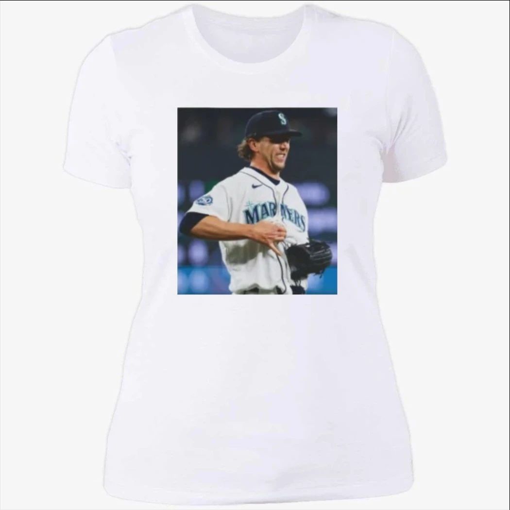 Mariners Catch Ball in Shirt
