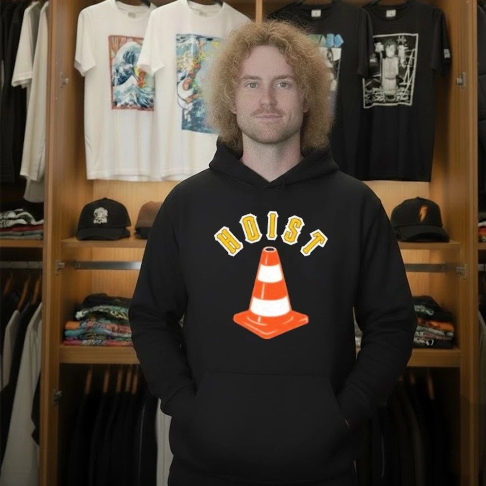 Hoist Center Cone Pirates Heavyweight T-Shirt