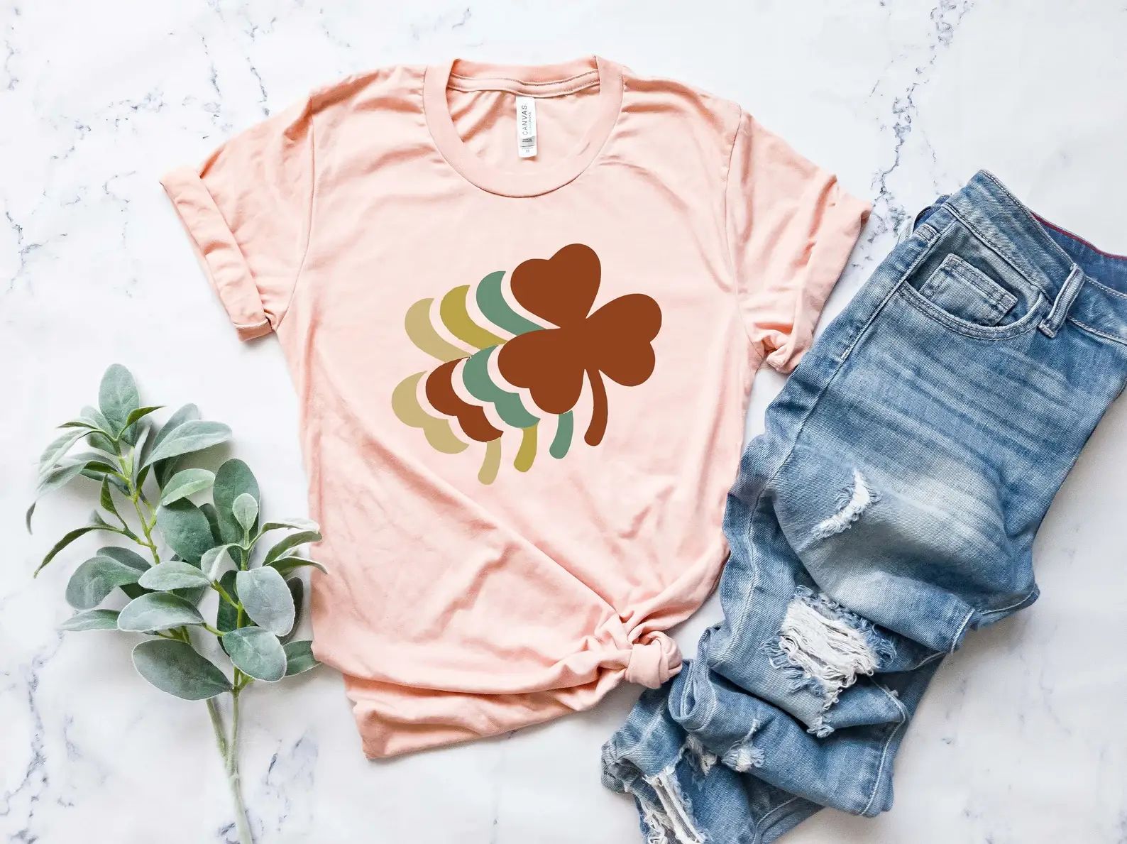 Vintage St Patrick Day Leaf T-Shirt