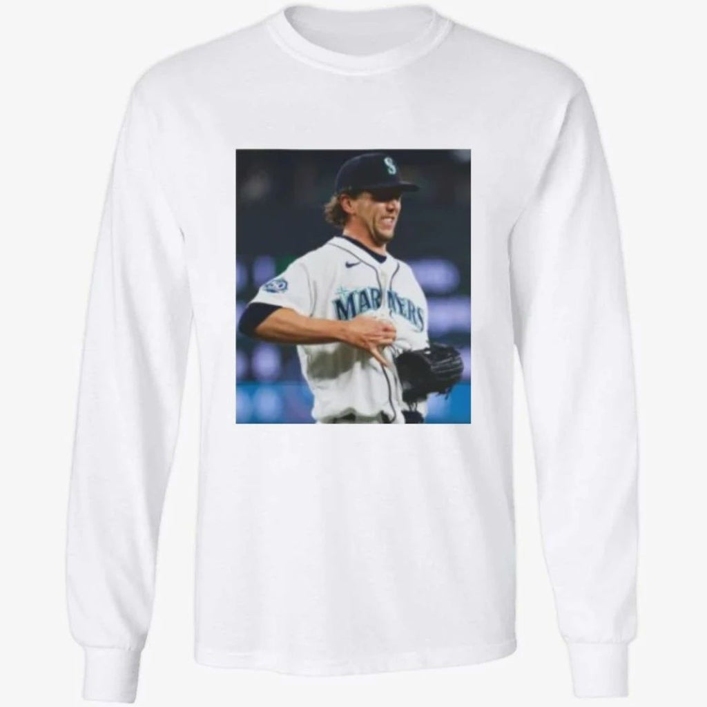 Mariners Catch Ball in Shirt