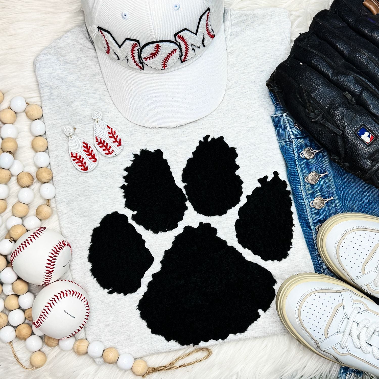 Black Paw Fluffy Tee